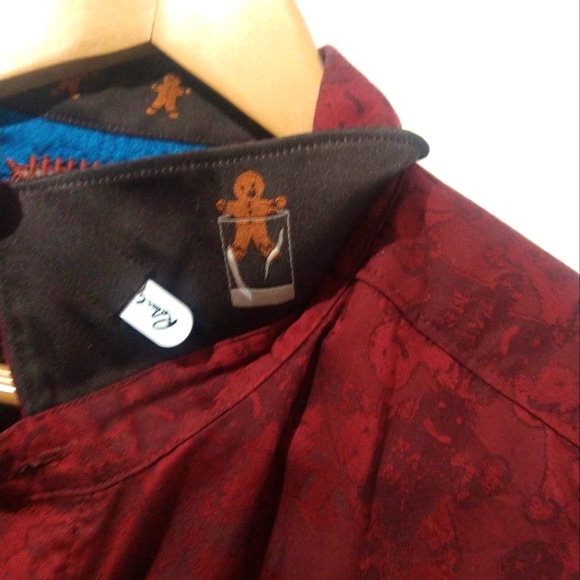 Robert Graham Gingerbread Button Down Shirt - Picture 4 of 10